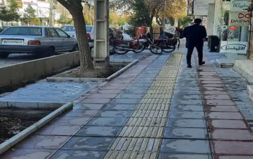 بهسازی پیاده‌راه خیابان طالقانی قم در مراحل پایانی است